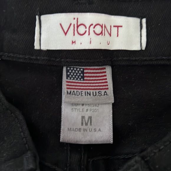 Black Jean shorts - Picture 2 of 2